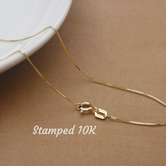 Real 10K Gold Cross Pendant Necklace with 18" Gold Box Chain Stamped 10K - Picture 6 of 7